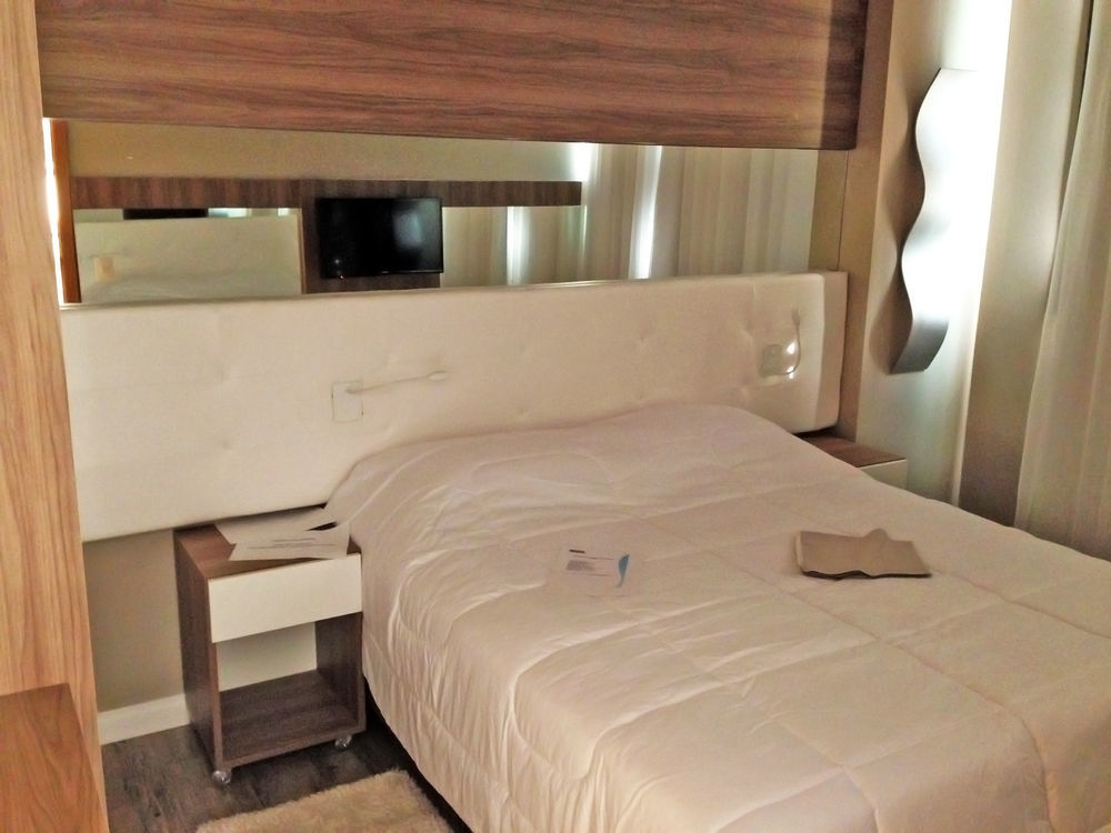 Ville Celestine Condo Hotel E Eventos ベロ・オリゾンテ エクステリア 写真